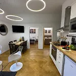 Karlin Balcony Apartment